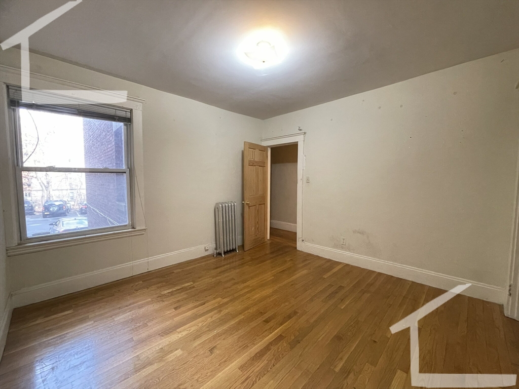 4 bed, 2 bath apartment for rent at 192 Kelton St Unit 1, Allston — photo 7 of 16