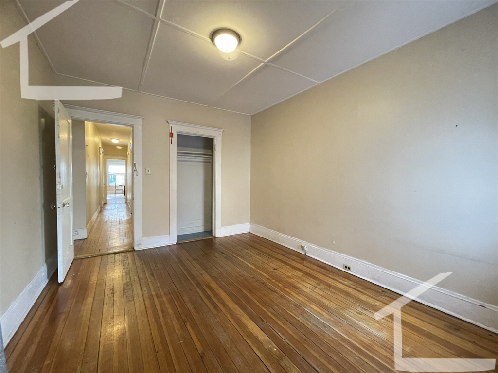 4 bed, 2 bath apartment for rent at 192 Kelton St Unit 1, Allston — photo 12 of 16