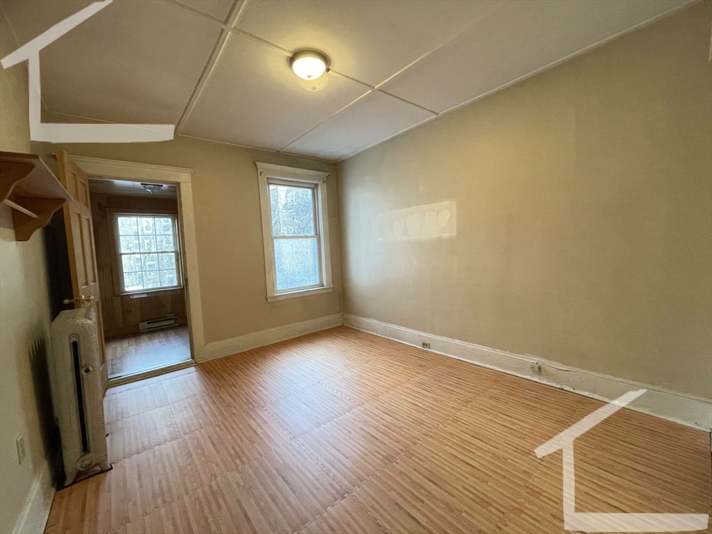 4 bed, 2 bath apartment for rent at 192 Kelton St Unit 1, Allston — photo 2 of 16