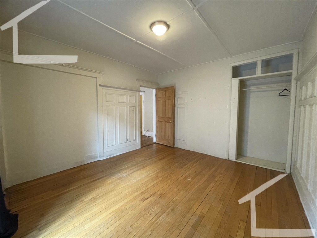 4 bed, 2 bath apartment for rent at 192 Kelton St Unit 1, Allston — photo 15 of 16
