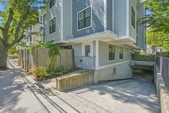 2 bed, 2 bath apartment for rent at 192 Raymond St Unit 4, Neighborhood Nine — photo 32 of 34