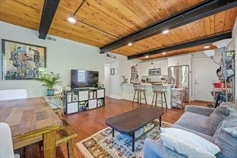 2 bed, 2 bath apartment for rent at 192 Raymond St Unit 4, Neighborhood Nine — photo 14 of 34