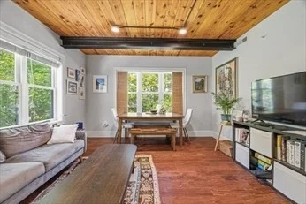 2 bed, 2 bath apartment for rent at 192 Raymond St Unit 4, Neighborhood Nine — photo 11 of 34