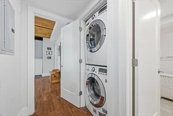 2 bed, 2 bath apartment for rent at 192 Raymond St Unit 4, Neighborhood Nine — photo 20 of 34