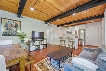 2 bed, 2 bath apartment for rent at 192 Raymond St Unit 4, Neighborhood Nine — photo 13 of 34