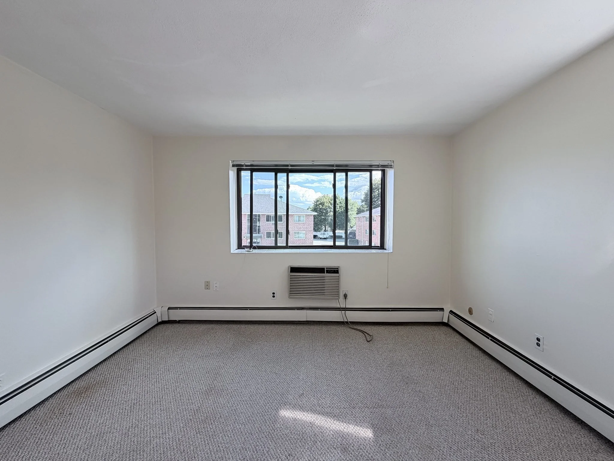 1 bed, 1 bath apartment for rent at 192 Salem St Unit 9, Glenwood — photo 3 of 12