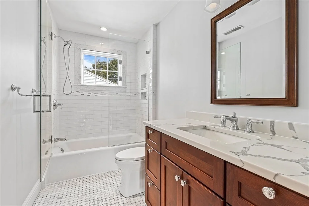 4 bed, 3 bath apartment for rent at 192 Spiers Rd, Newton — photo 22 of 31