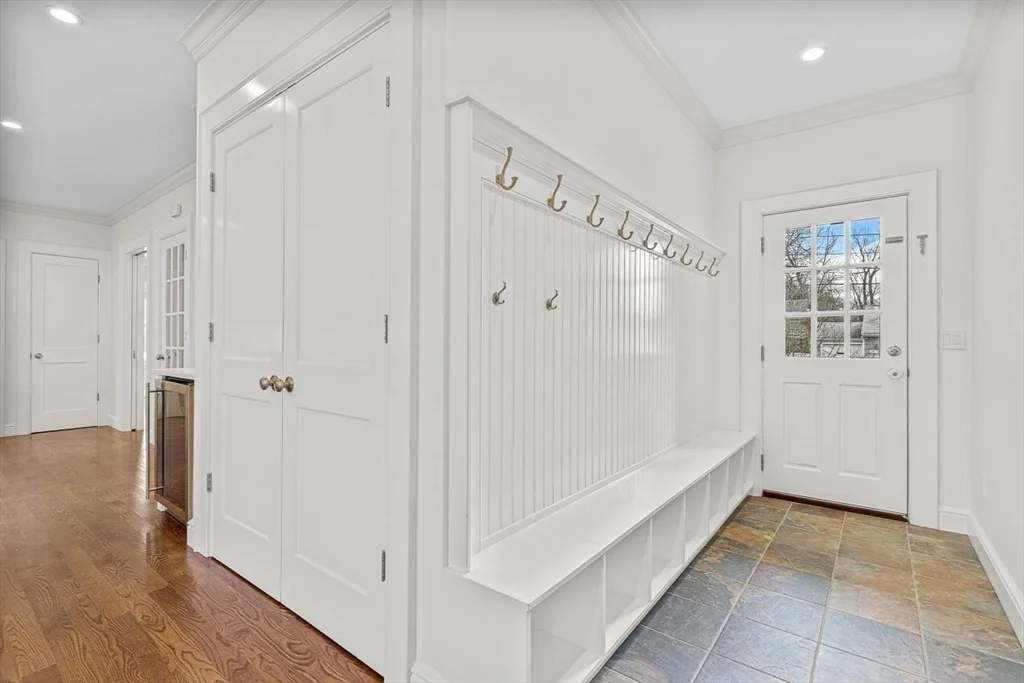 4 bed, 3 bath apartment for rent at 192 Spiers Rd, Newton — photo 11 of 31