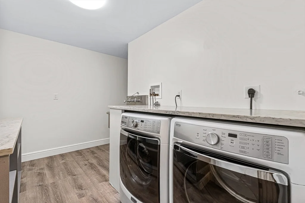 4 bed, 3 bath apartment for rent at 192 Spiers Rd, Newton — photo 23 of 31