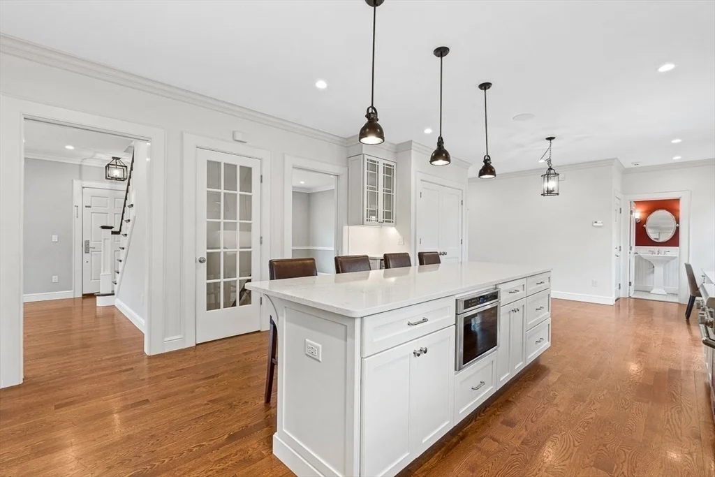 4 bed, 3 bath apartment for rent at 192 Spiers Rd, Newton — photo 4 of 31