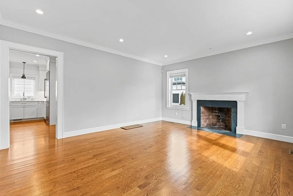 4 bed, 3 bath apartment for rent at 192 Spiers Rd, Newton — photo 6 of 31
