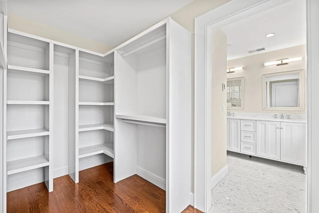 4 bed, 3 bath apartment for rent at 192 Spiers Rd, Newton — photo 17 of 31
