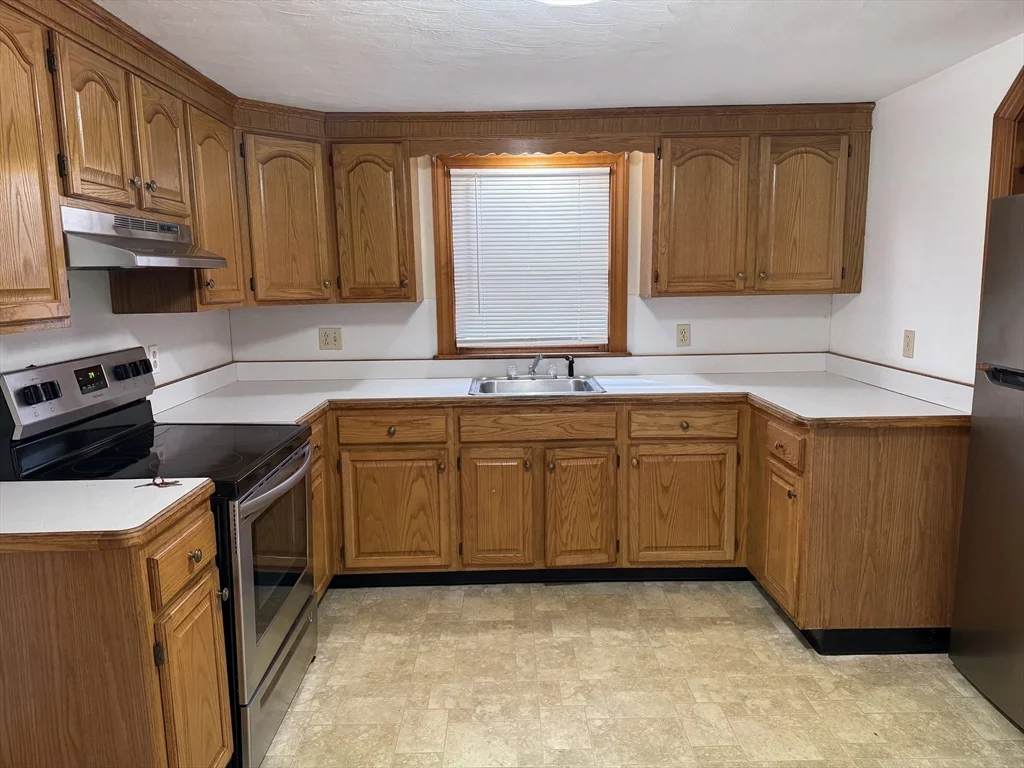 1 bed, 1 bath apartment for rent at 192 Spring St, Bridgewater — photo 16 of 21
