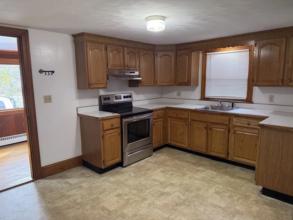 1 bed, 1 bath apartment for rent at 192 Spring St, Bridgewater — photo 6 of 21