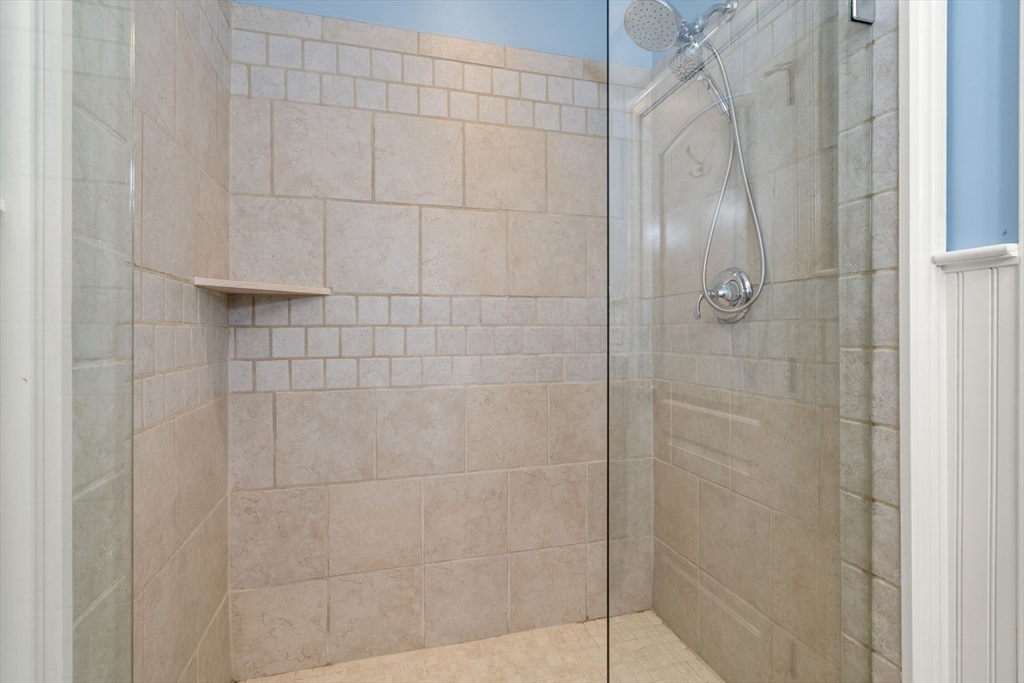 2 bed, 2 bath apartment for rent at 192 W 6th St Unit 1, South Boston — photo 18 of 22