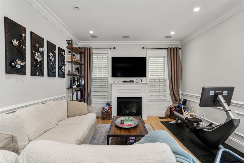 2 bed, 2 bath apartment for rent at 192 W 6th St Unit 1, South Boston — photo 2 of 22