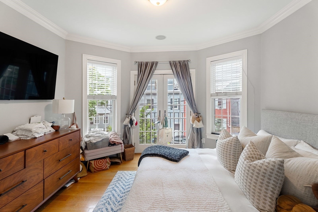 2 bed, 2 bath apartment for rent at 192 W 6th St Unit 2, South Boston — photo 19 of 36