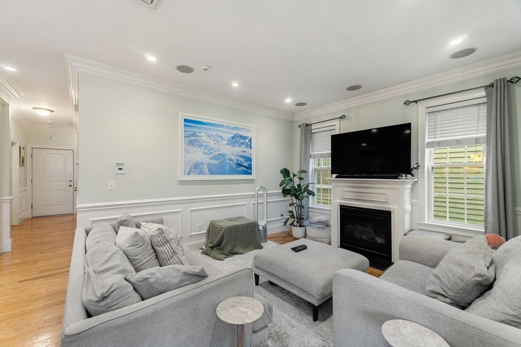 2 bed, 2 bath apartment for rent at 192 W 6th St Unit 2, South Boston — photo 2 of 36
