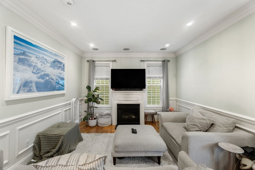 2 bed, 2 bath apartment for rent at 192 W 6th St Unit 2, South Boston — photo 7 of 36