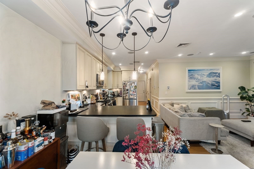 2 bed, 2 bath apartment for rent at 192 W 6th St Unit 2, South Boston — photo 5 of 36