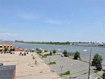 3 bed, 2 bath apartment for rent at 192 Walnut St Unit 192, Dorchester — photo 22 of 26