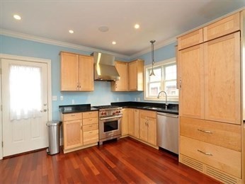 3 bed, 2 bath apartment for rent at 192 Walnut St Unit 192, Dorchester — photo 4 of 26