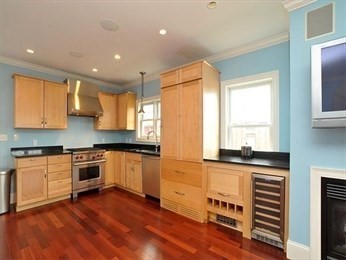 3 bed, 2 bath apartment for rent at 192 Walnut St Unit 192, Dorchester — photo 7 of 26