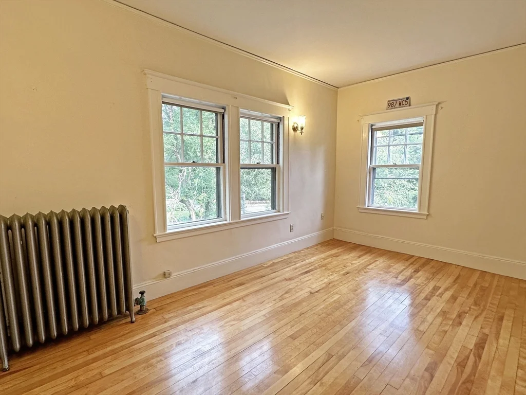 4 bed, 1 bath apartment for rent at 192 Woodward St, Waban — photo 14 of 21