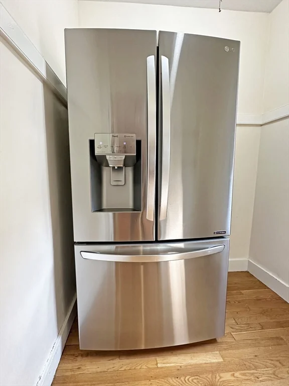 4 bed, 1 bath apartment for rent at 192 Woodward St, Waban — photo 11 of 21