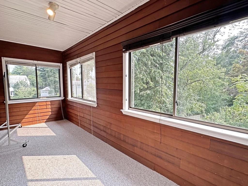 4 bed, 1 bath apartment for rent at 192 Woodward St, Waban — photo 16 of 21