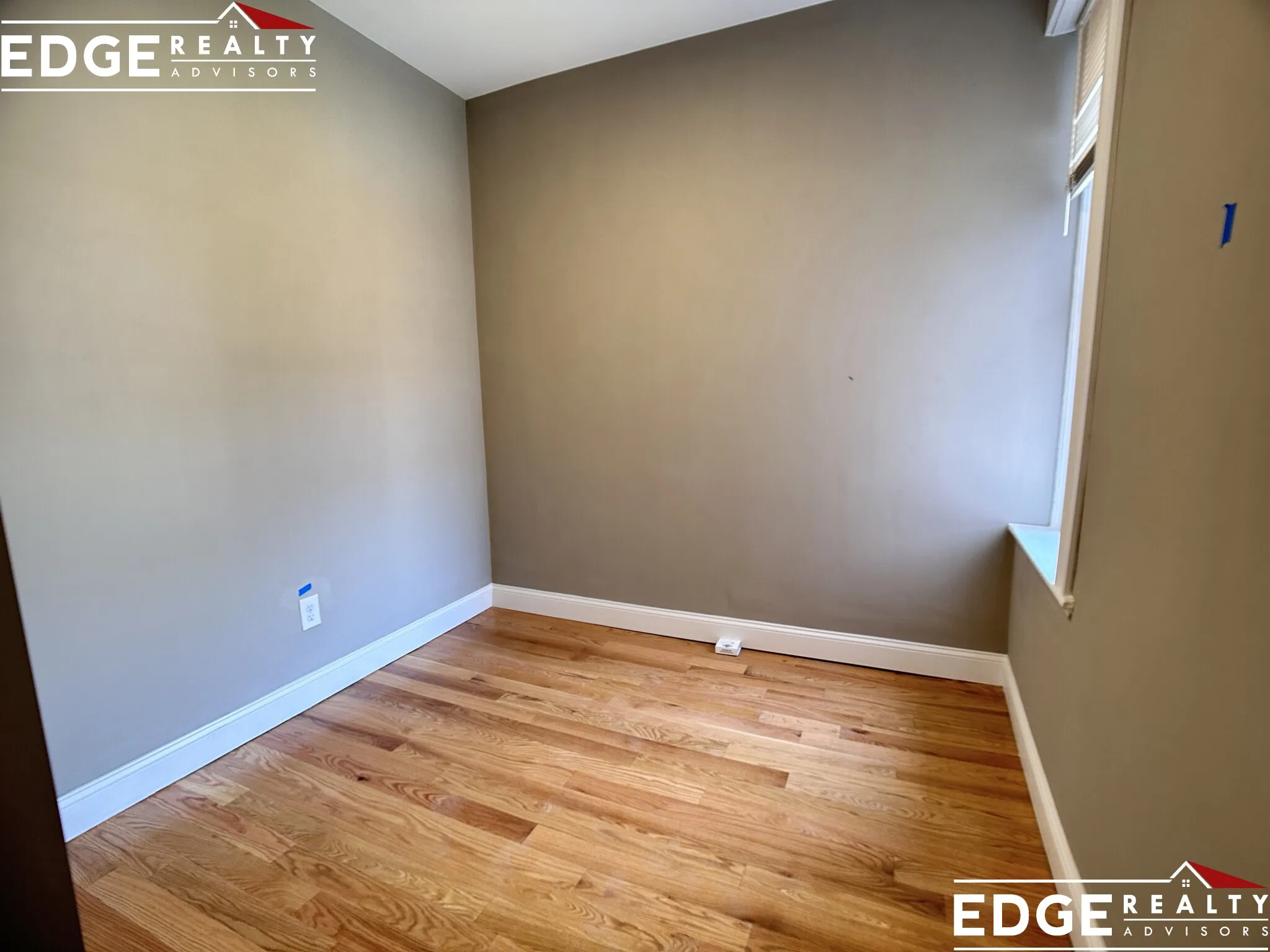 5 bed, 2 bath apartment for rent at 1924 Beacon St Unit 1, Brighton — photo 10 of 11