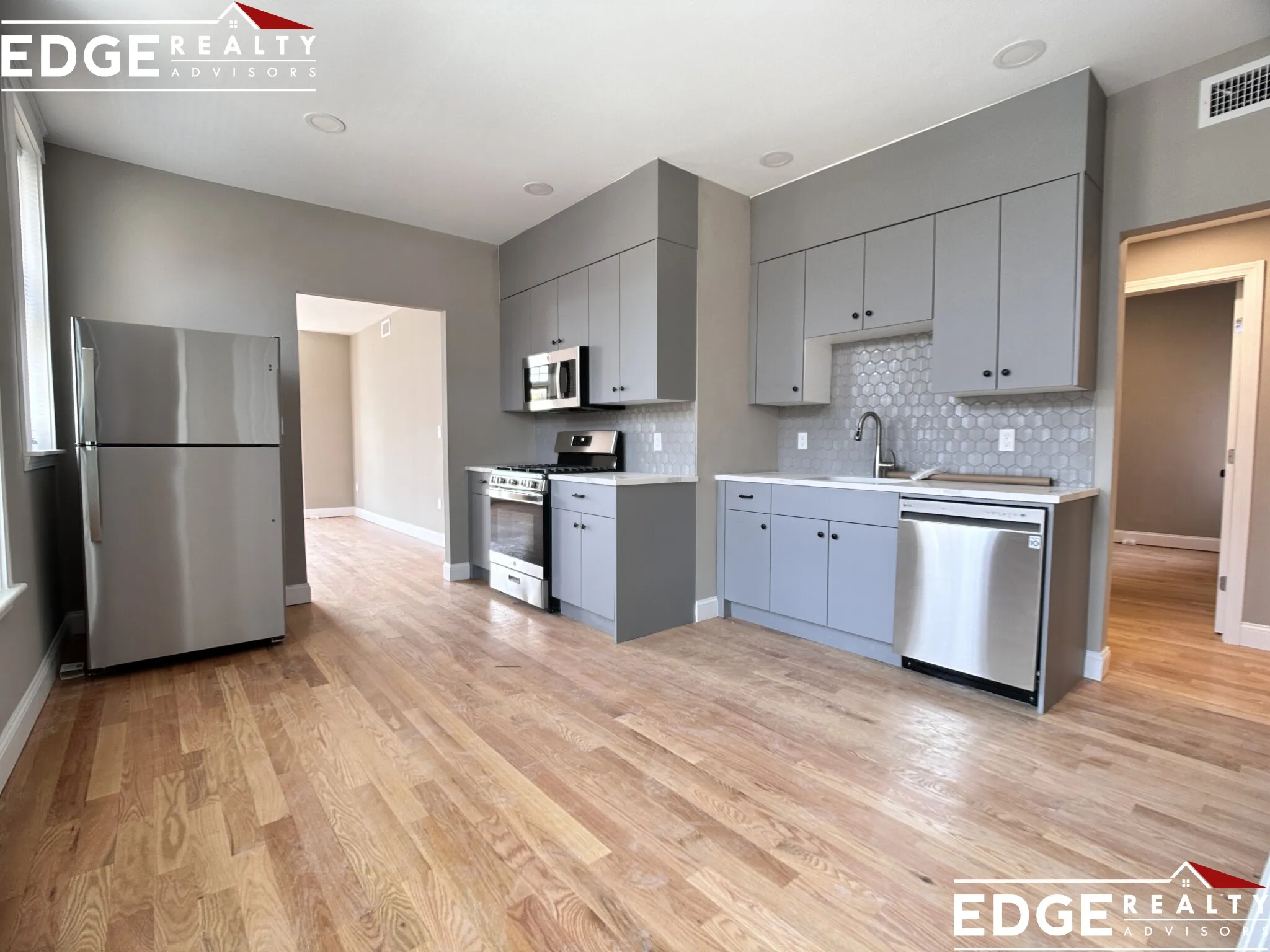 5 bed, 2 bath apartment for rent at 1924 Beacon St Unit 1, Brighton