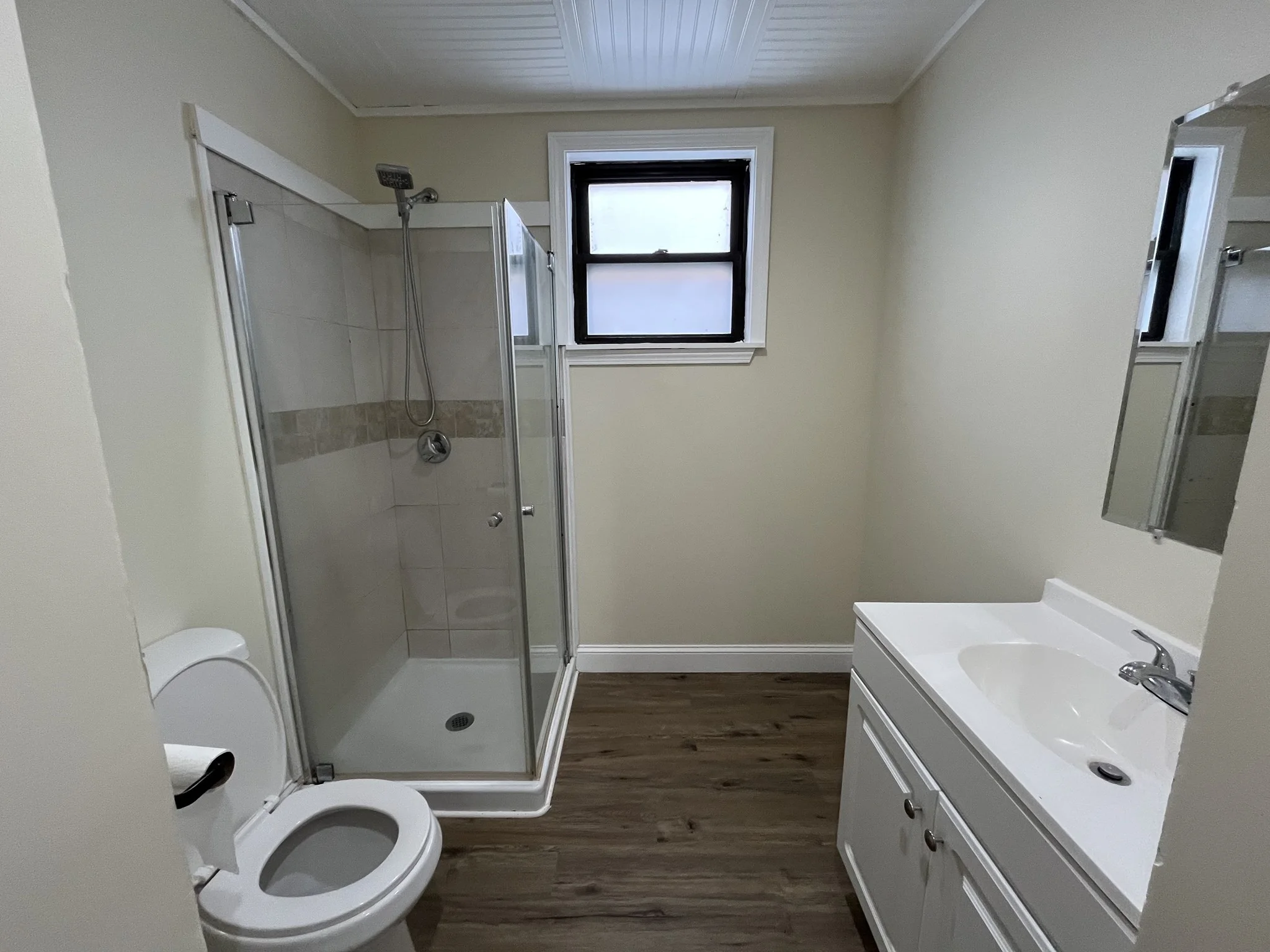 2 bed, 1 bath apartment for rent at 193 Albion St Unit 2, Fall River — photo 15 of 18