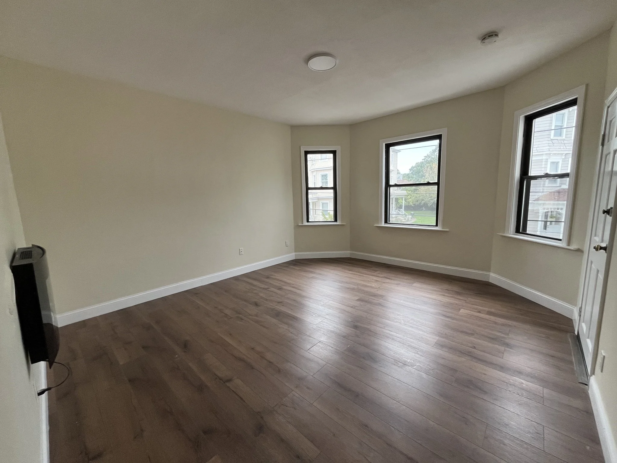 2 bed, 1 bath apartment for rent at 193 Albion St Unit 2, Fall River — photo 13 of 18