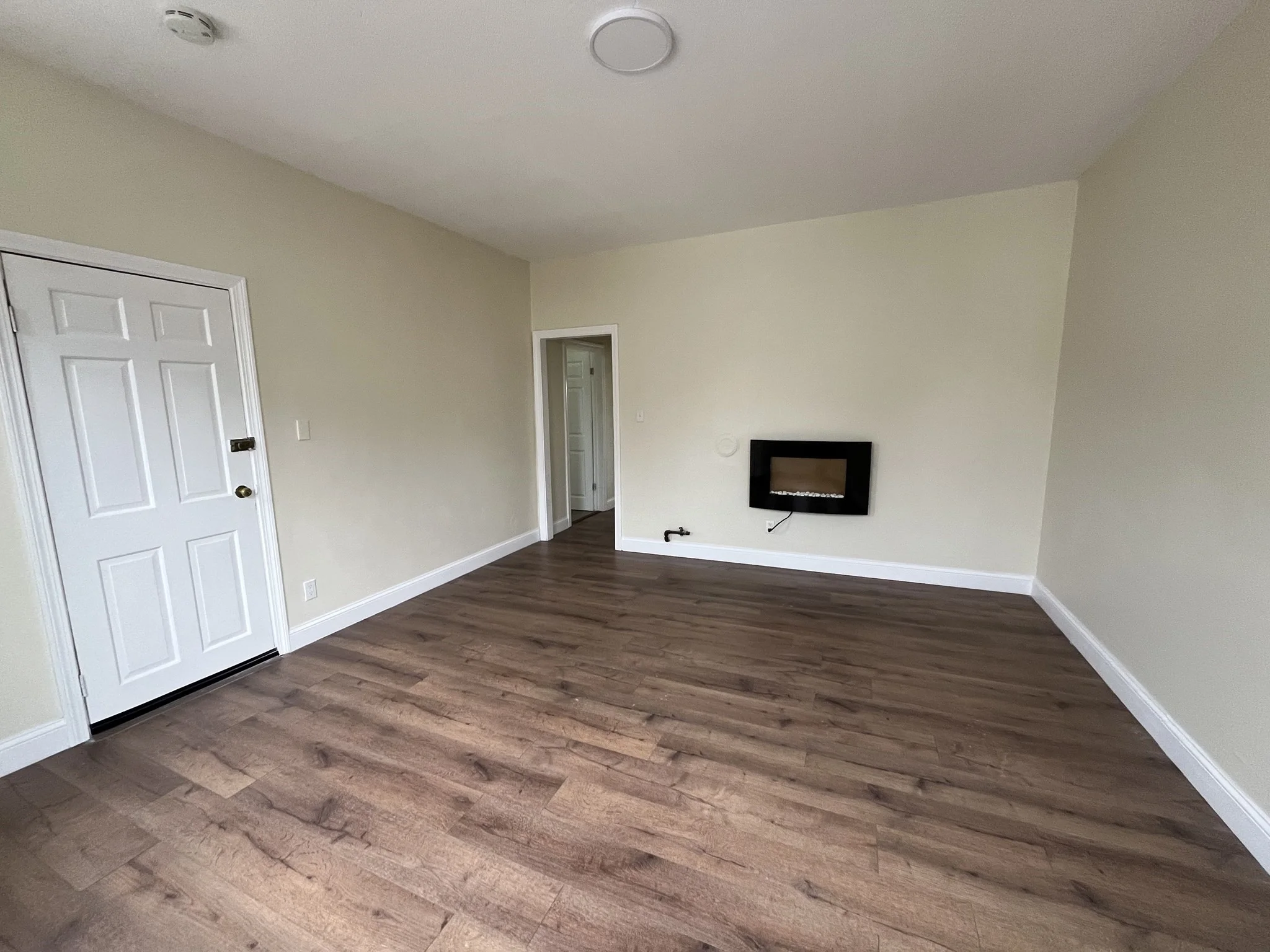 2 bed, 1 bath apartment for rent at 193 Albion St Unit 2, Fall River — photo 14 of 18