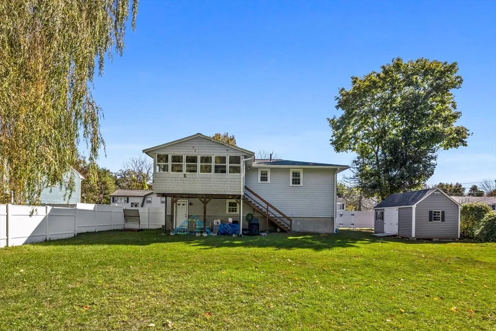 4 bed, 2 bath apartment for rent at 193 Bonham Rd Unit 1, Dedham — photo 23 of 24