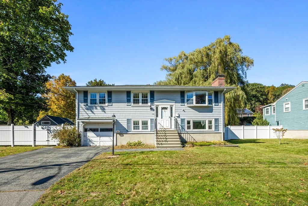 4 bed, 2 bath apartment for rent at 193 Bonham Rd Unit 193, Dedham — photo 22 of 24