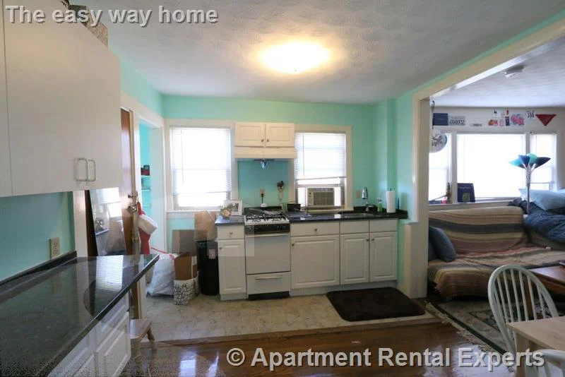 Studio bed, 1 bath apartment for rent at 193 Concord Ave Unit 7, Harvard Square — photo 1 of 9