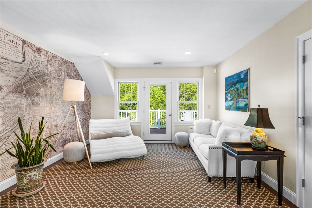 4 bed, 3 bath apartment for rent at 193 East St Unit 193, Hingham — photo 15 of 39