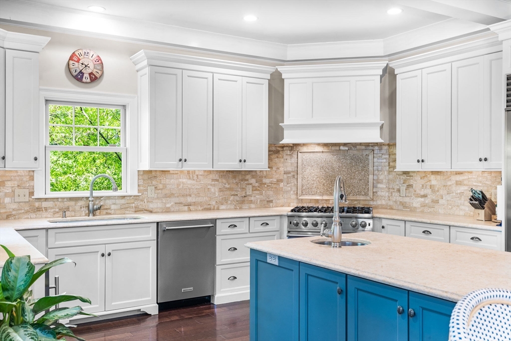 4 bed, 3 bath apartment for rent at 193 East St Unit 193, Hingham — photo 9 of 39