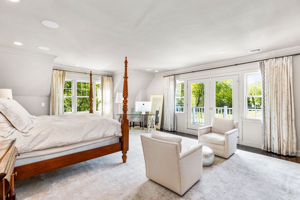 4 bed, 3 bath apartment for rent at 193 East St Unit 193, Hingham — photo 16 of 39