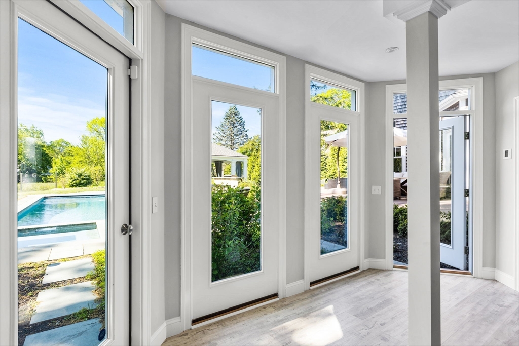 4 bed, 3 bath apartment for rent at 193 East St Unit 193, Hingham — photo 30 of 39