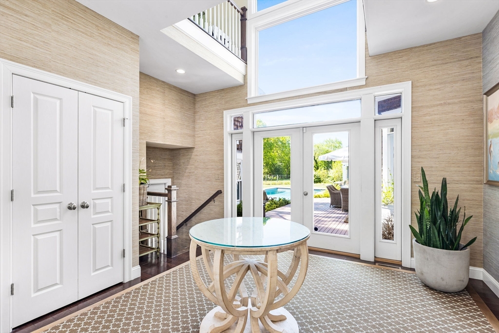4 bed, 3 bath apartment for rent at 193 East St Unit 193, Hingham — photo 2 of 39