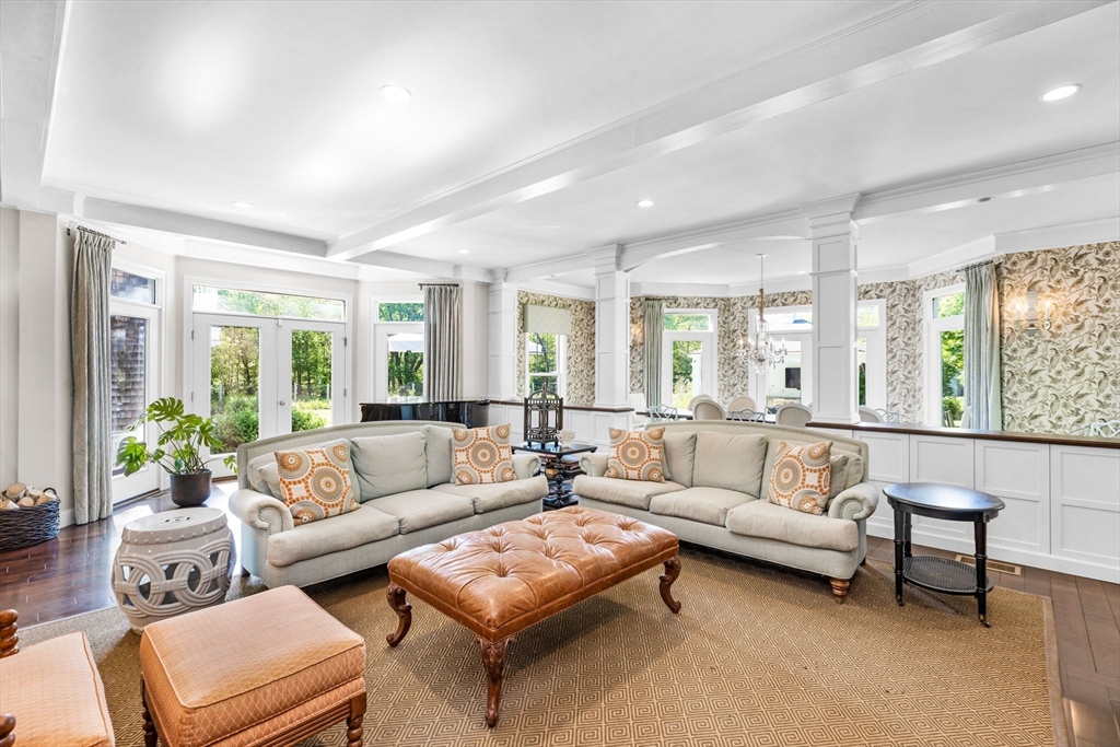 4 bed, 3 bath apartment for rent at 193 East St Unit 193, Hingham — photo 4 of 39