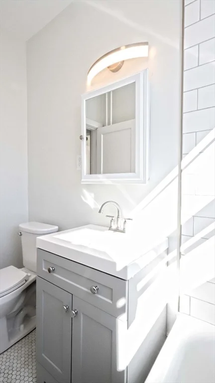 1 bed, 1 bath apartment for rent at 193 Elm St Unit 23, Center — photo 19 of 37
