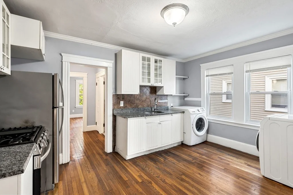 2 bed, 1 bath apartment for rent at 193 Florence St Unit 1R, Roslindale — photo 2 of 21