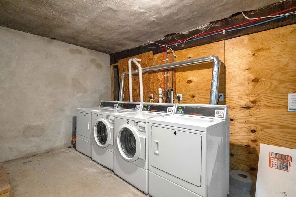 2 bed, 1 bath apartment for rent at 193 Florence St Unit 2R, Roslindale — photo 13 of 14
