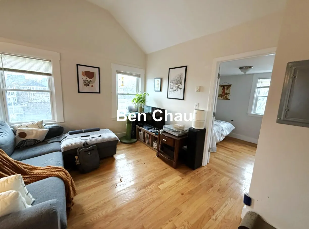 2 bed, 1 bath apartment for rent at 193 Hampshire St Unit 3B, Inman Square — photo 2 of 10