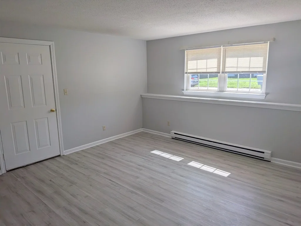 2 bed, 1 bath apartment for rent at 193 Knight Unit 1-6, Attleboro — photo 2 of 19