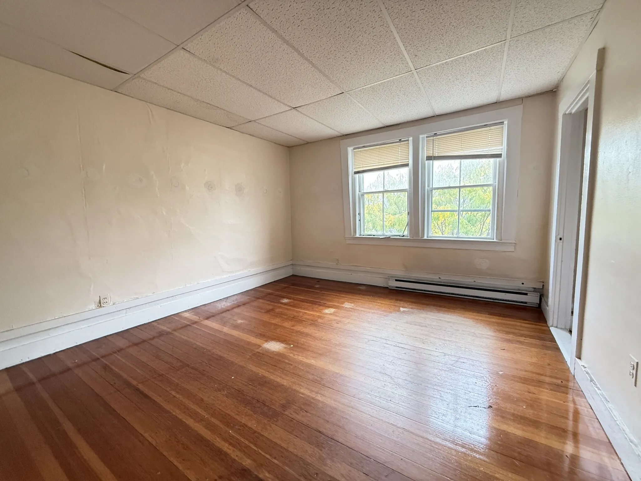 2 bed, 1 bath apartment for rent at 193 Mount Auburn St Unit 3, West Cambridge — photo 4 of 5
